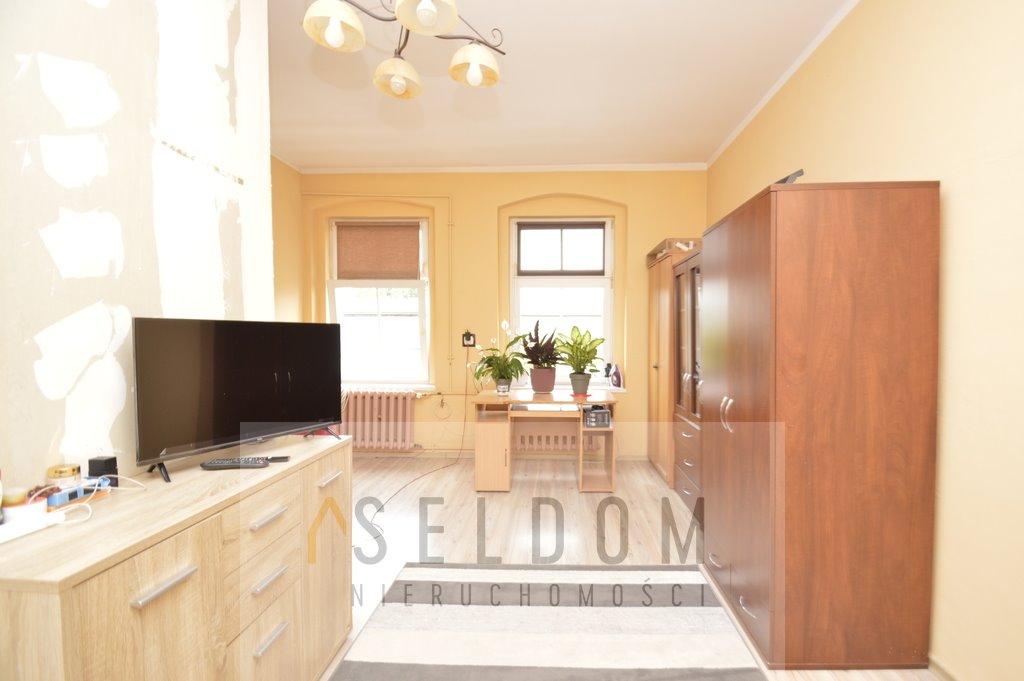 Mieszkanie dwupokojowe na sprzedaż Legnica, Fabryczna, Senatorska  65m2 Foto 1