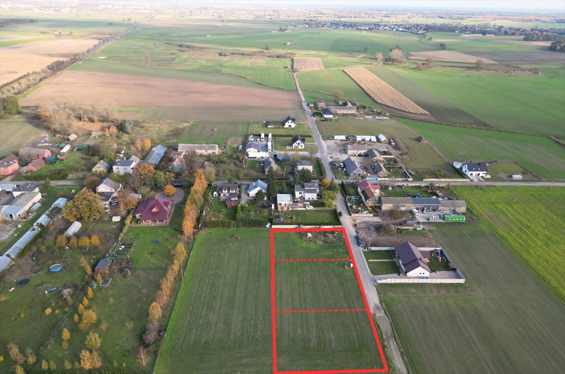 Działka pod zabudowę w Woźnikach – 3760 m², WZ na 3 domy Woźniki  3 760m2 Foto 1