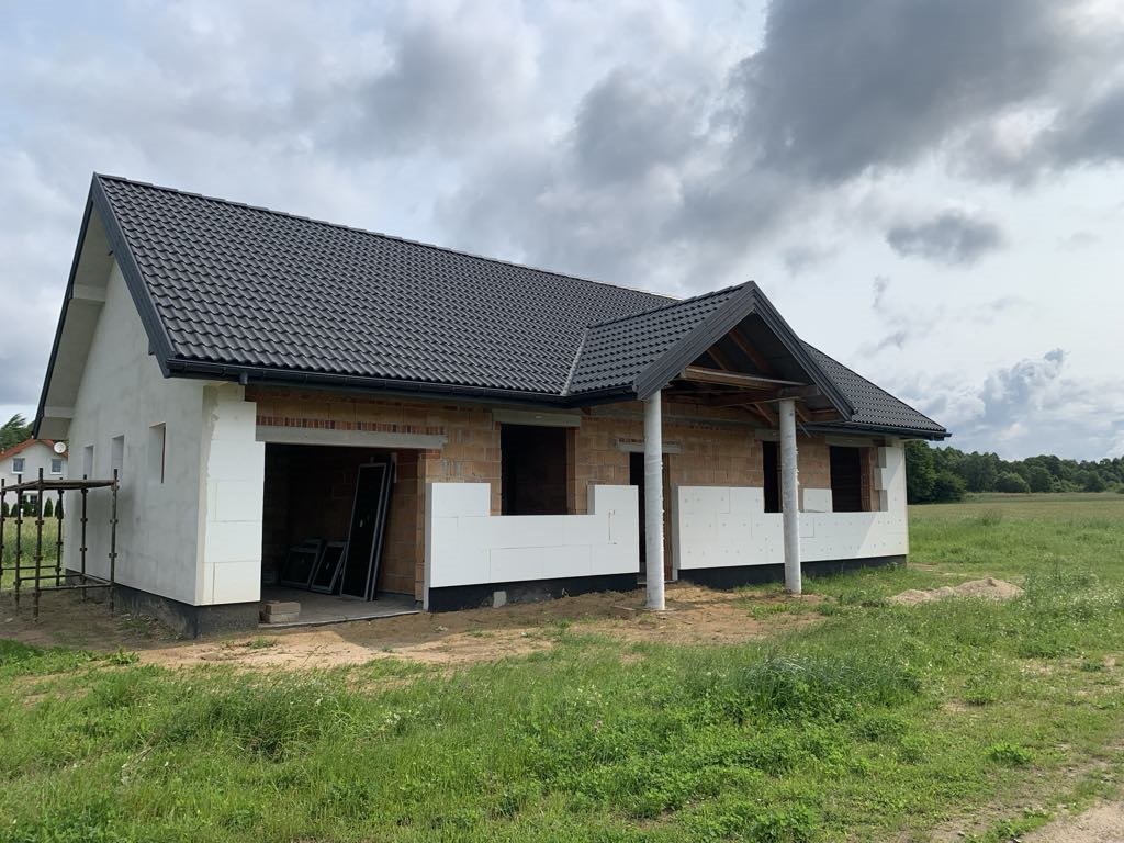 Polecam dom z garażem w stanie surowym w Albertowie Albertów, Albertów  119m2 Foto 1