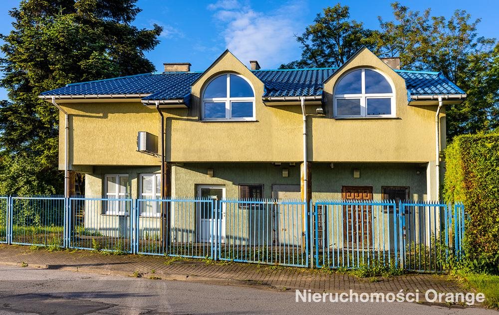 Nowoczesny dom z działalnością i 5 pokoi w Skierniewicach Skierniewice, ul. Stanisława Staszica 1  212m2 Foto 1