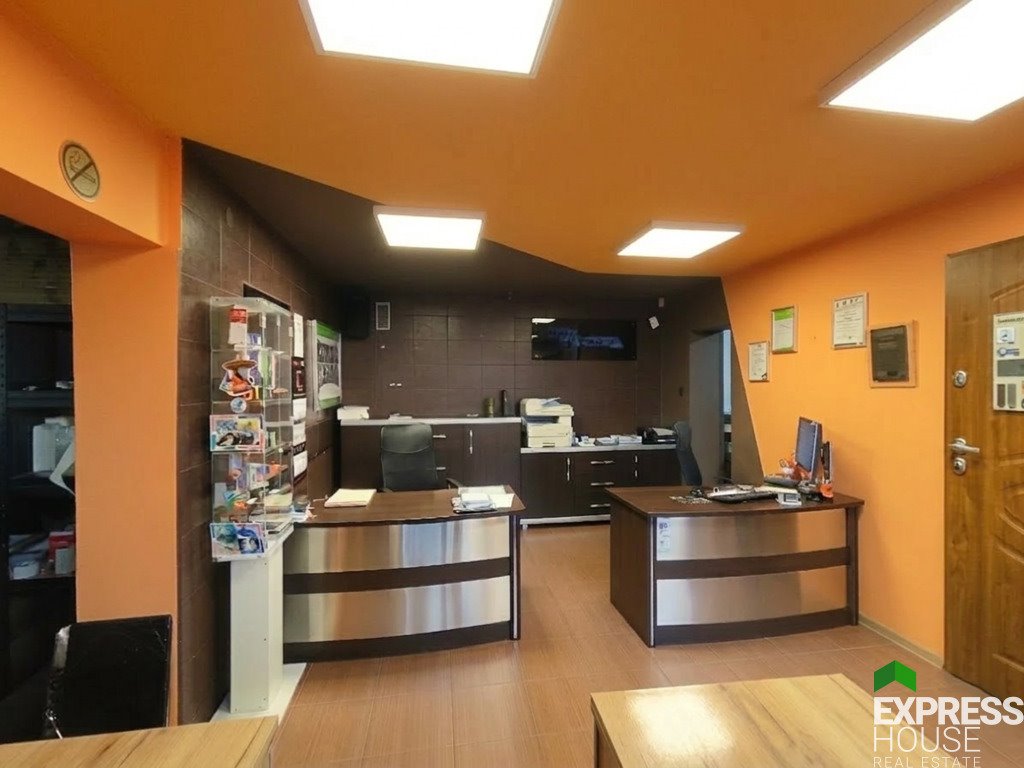 Lokal biurowy 59 m² z parkingiem, widoczny, do własnej aranżacji Częstochowa, Ostatni Grosz, al. Aleja Niepodległości  59m2 Foto 1