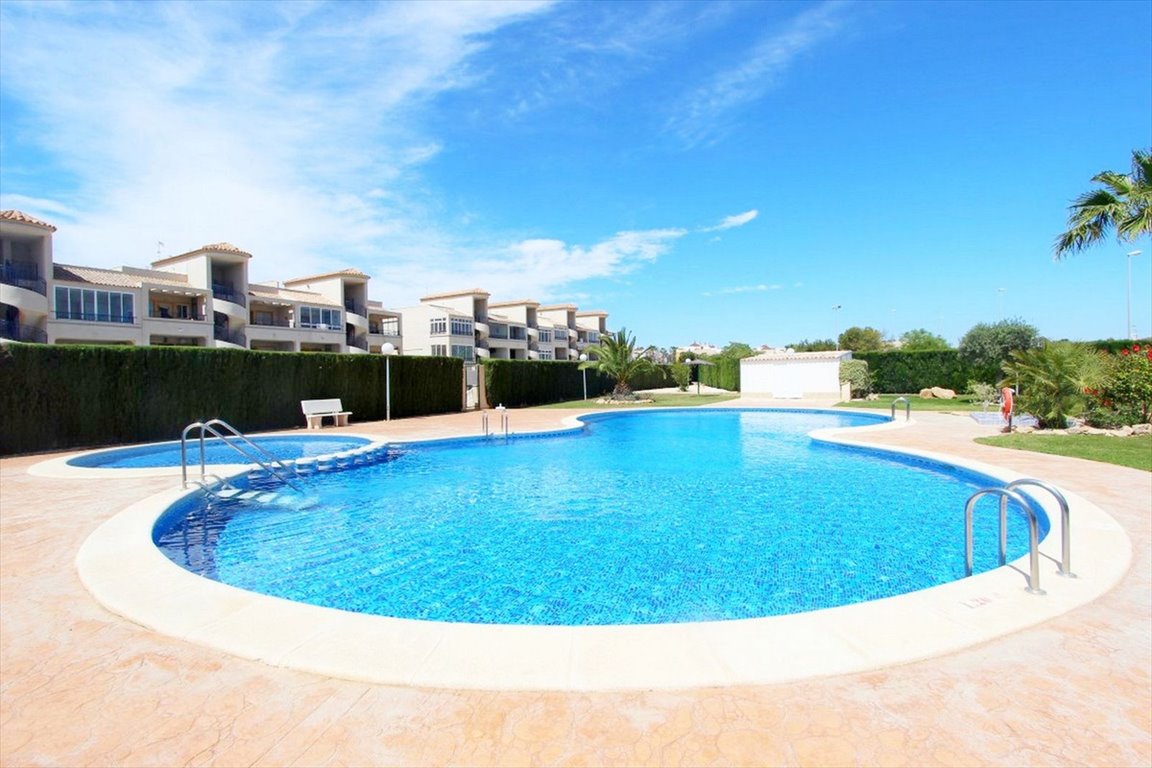 Na sprzedaż 72 m² apartament z prywatnym tarasem w Punta Prima Hiszpania, Punta Prima, Costa Blanca  72m2 Foto 1