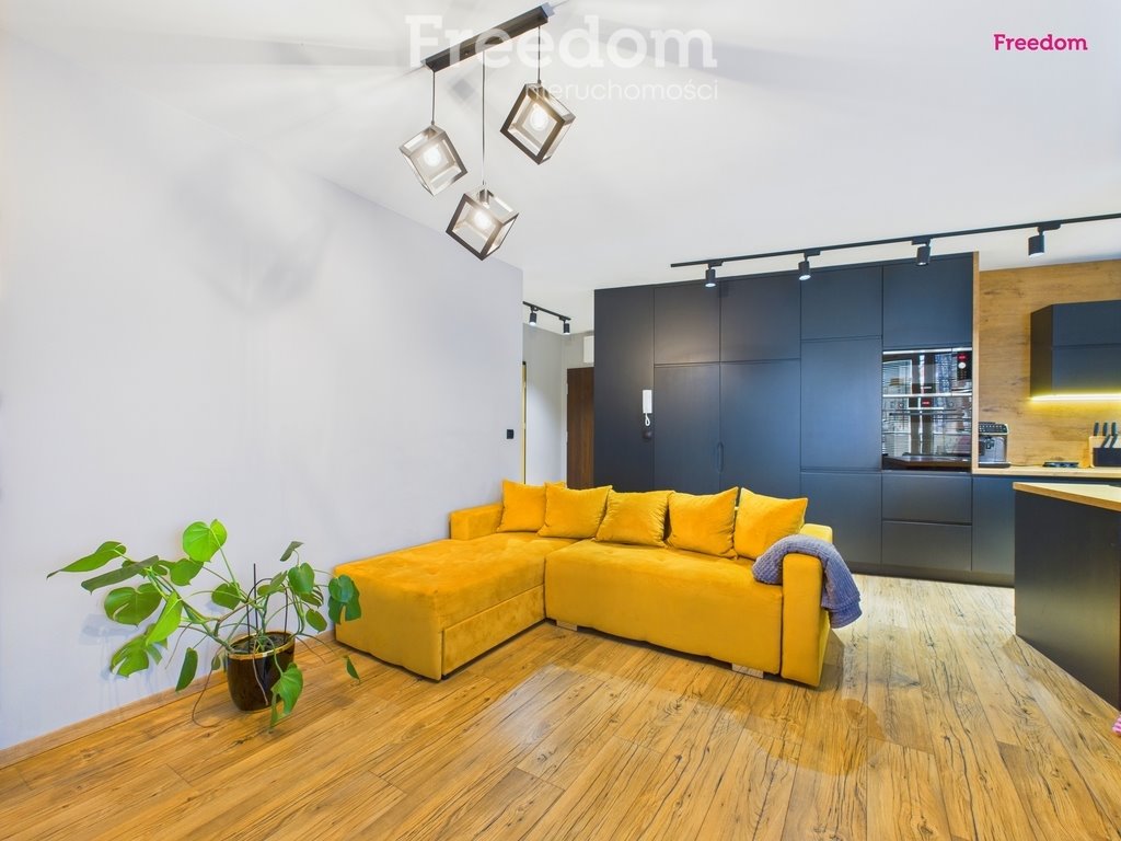 Mieszkanie dwupokojowe na sprzedaż Radom, kard. Stefana Wyszyńskiego  53m2 Foto 1