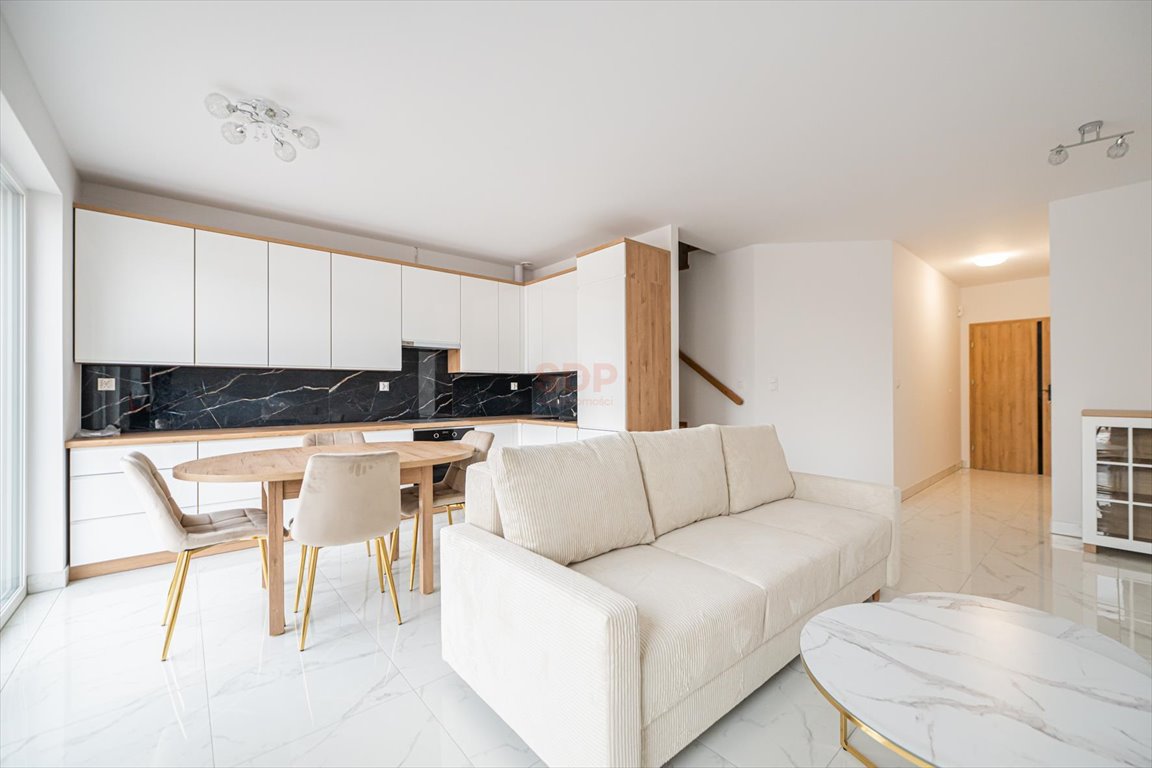 Dom na wynajem Kiełczówek, Parkowa  117m2 Foto 1