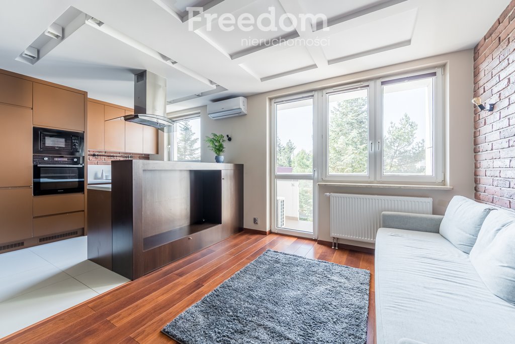 Mieszkanie dwupokojowe na wynajem Łomianki, Krzysztofa Kamila Baczyńskiego  48m2 Foto 1