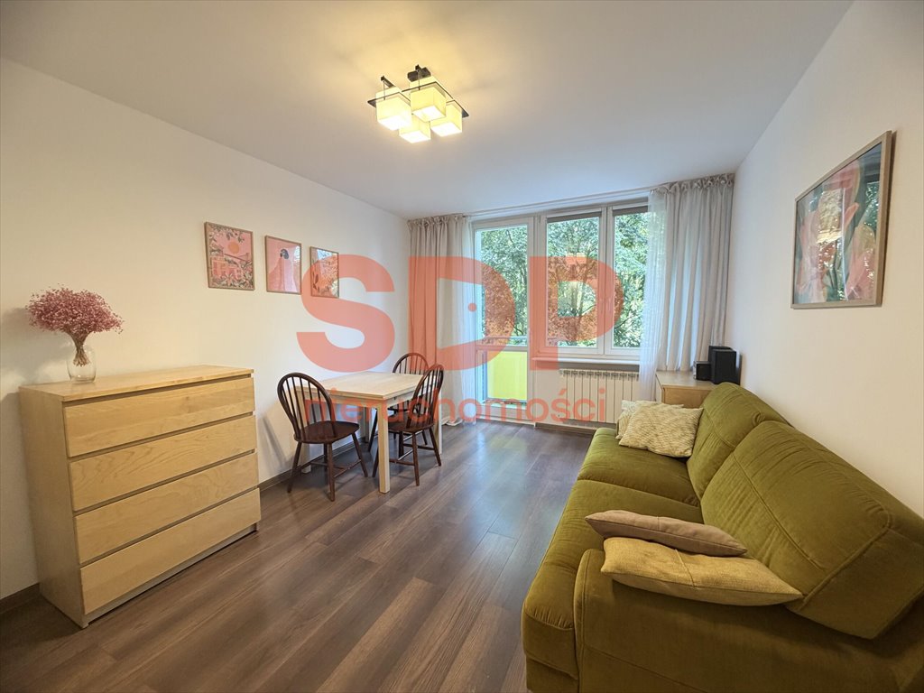 Do sprzedania 2-pokojowe mieszkanie 37,5 m² z balkonem na Saskiej Kępie: Warszawa Praga Płd. Saska Kępa: Międzynarodowa