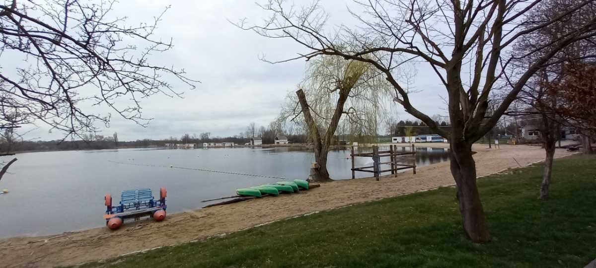 Działka rekreacyjna na sprzedaż Jezierzany, Jezierzany  200m2 Foto 4