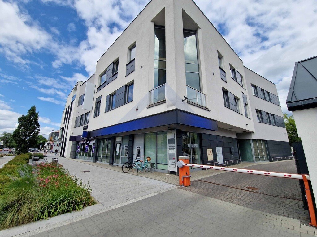 Nowoczesny lokal biurowy 98 m² z windą i parkingiem. Piaseczno  98m2 Foto 1