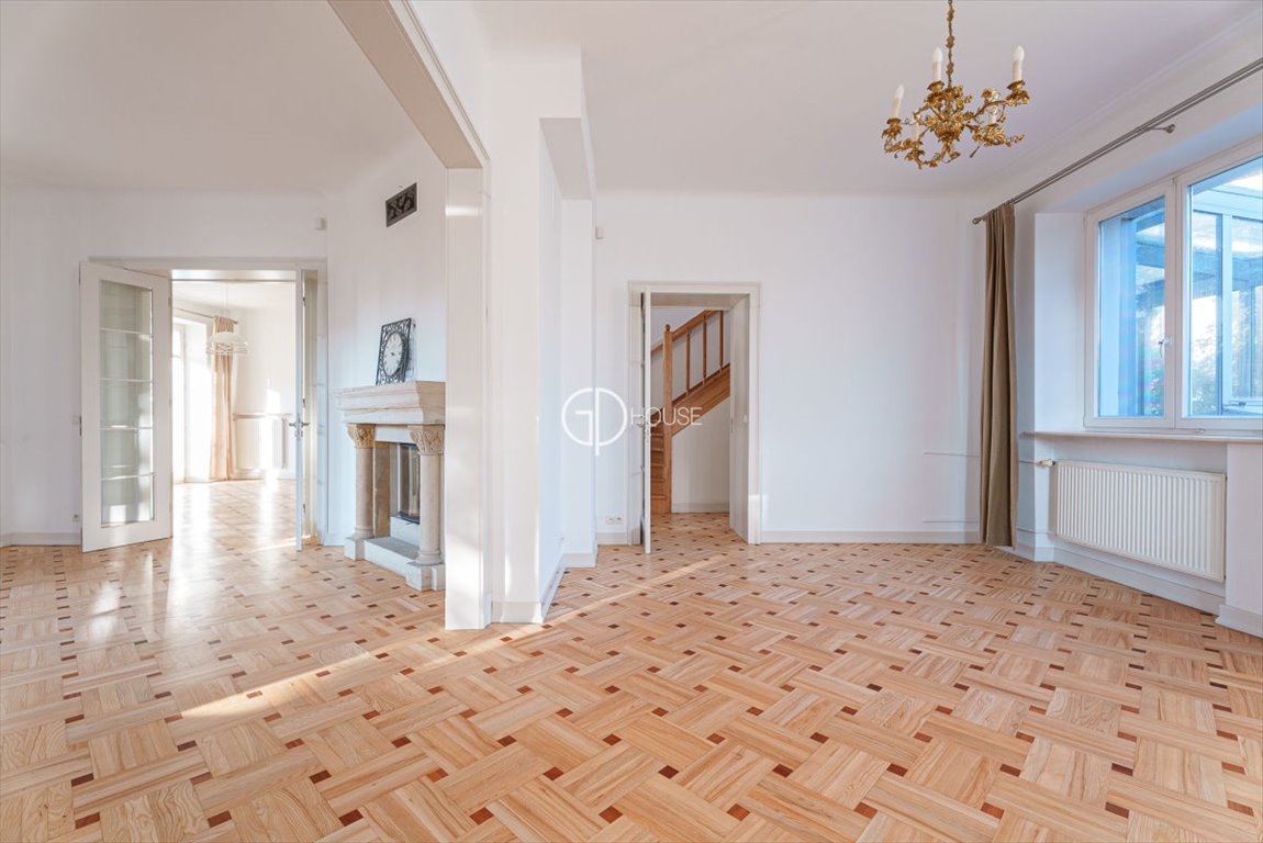 Przedwojenna willa na Sadybie z 8 pokojami i garażem Warszawa, Mokotów, Sadyba  350m2 Foto 1