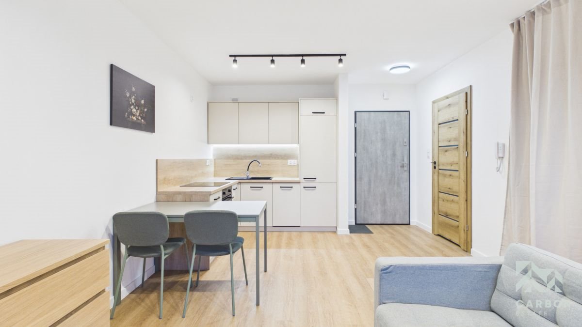 Nowoczesne 31 m² z balkonem, winda, parking, wysoki standard Czechowice-Dziedzice, Dolna  31m2 Foto 1