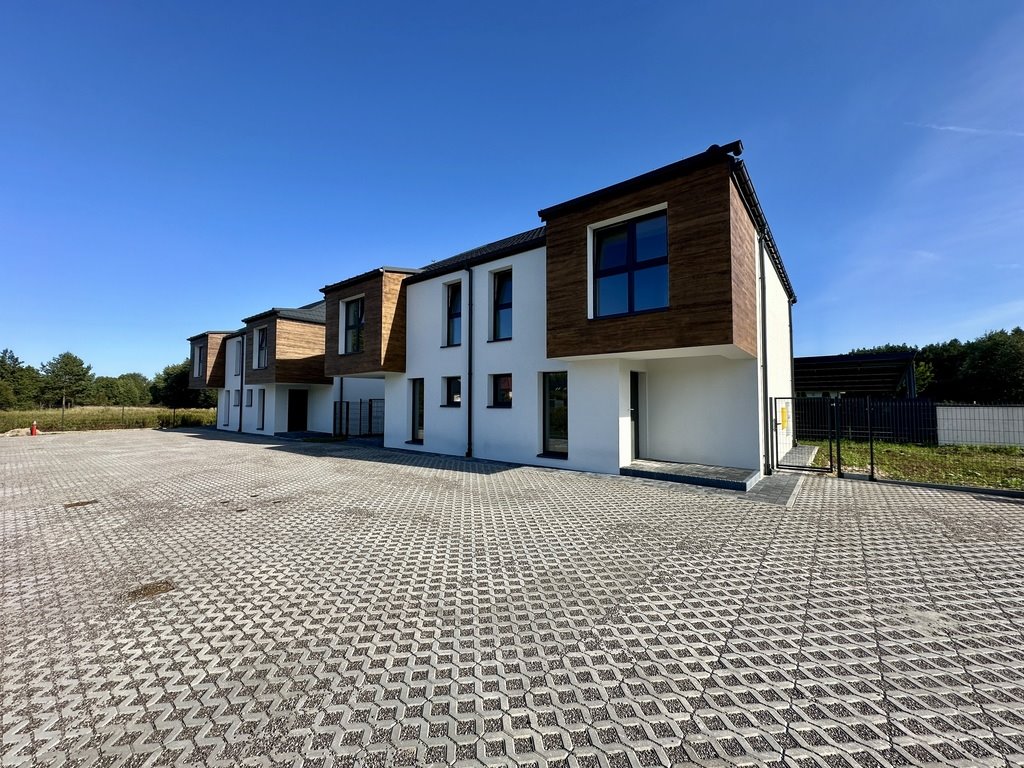 Nowoczesny dom bliźniak z ogródkiem, 88,7 m², komfort i bezpieczeństwo Zabajka  89m2 Foto 1