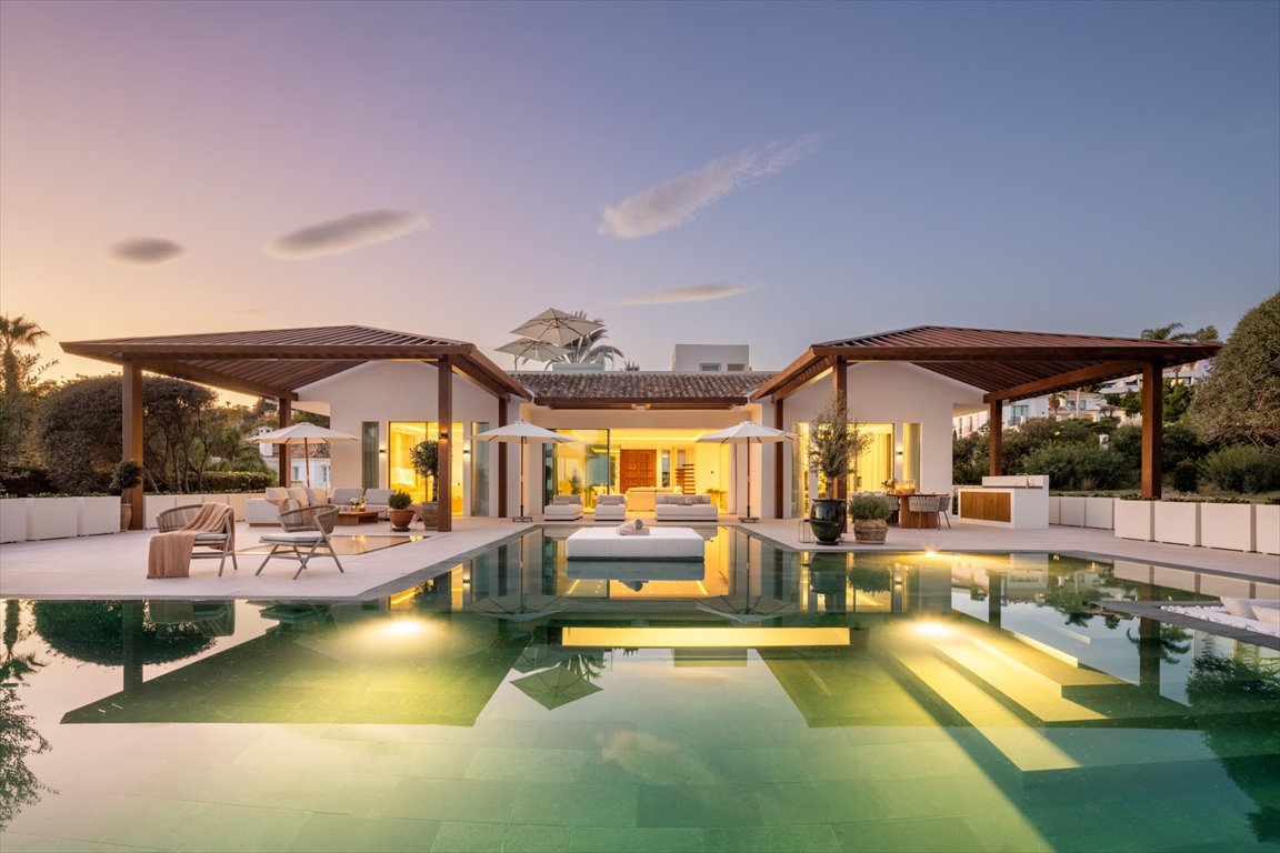 Luksusowa willa z basenem i spa w Marbella - zapraszam Hiszpania, Nueva Andalucia  854m2 Foto 1
