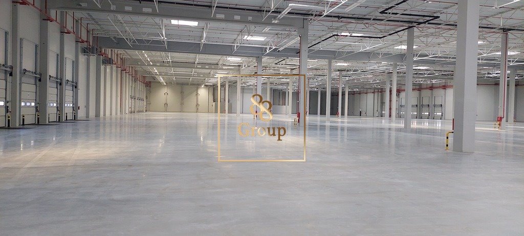 Magazyn 10 000 m² z dokami - szybki dojazd i system tryskaczowy Urzut  10 000m2 Foto 1