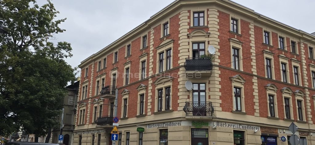 Mieszkanie trzypokojowe na sprzedaż Toruń, Sienkiewicza  90m2 Foto 2