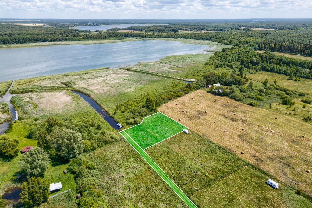 Działka nad jeziorem Śniardwy z dostępem do wody i potencjałem inwestycyjnym Zdory  2 034m2 Foto 1