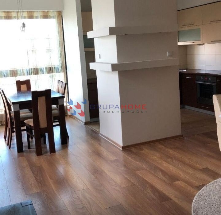 Mieszkanie trzypokojowe na sprzedaż Stara Iwiczna, Słoneczna  68m2 Foto 1