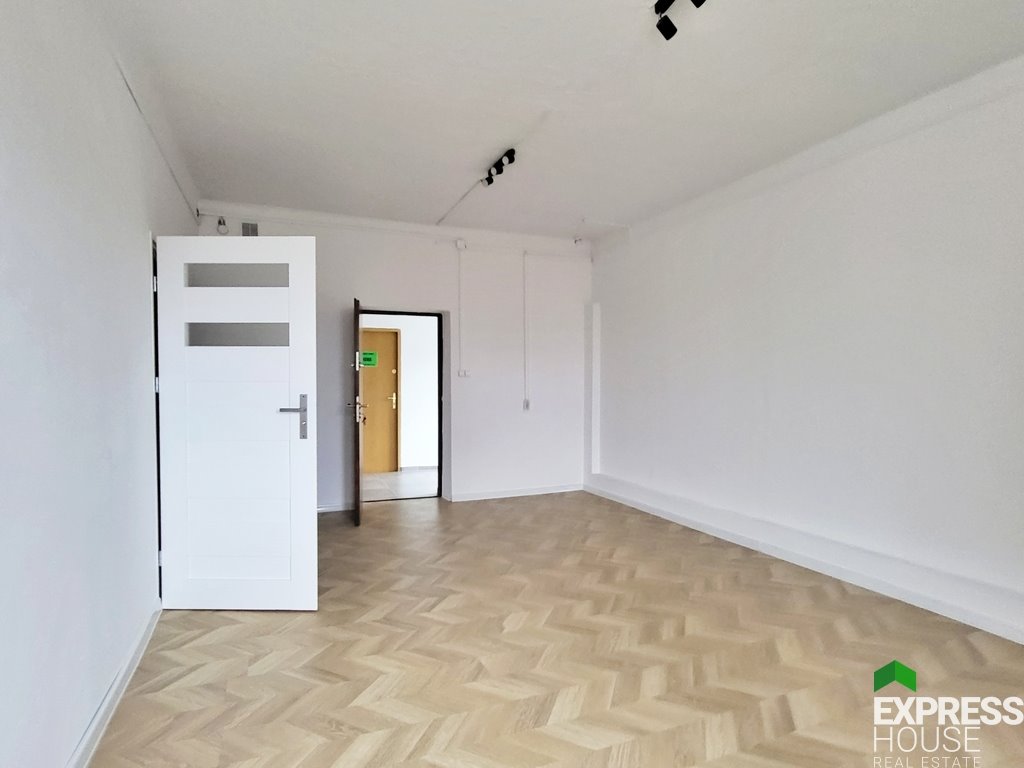 Lokal użytkowy na sprzedaż Spiczyn  600m2 Foto 11