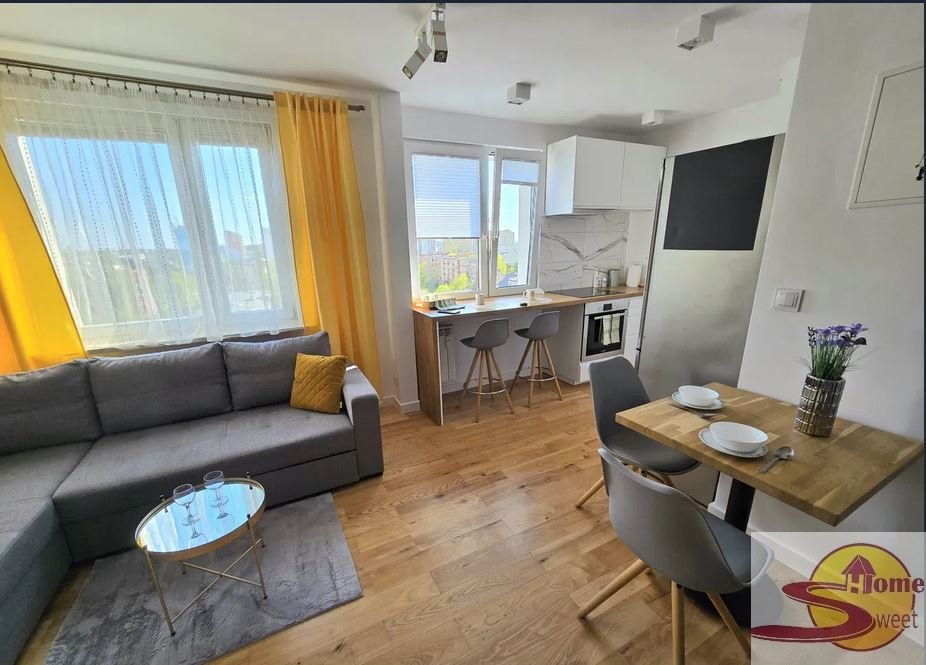 Gotowe do zamieszkania! 40 m² z balkonem i widokiem Radom, Oskara Kolberga  40m2 Foto 1