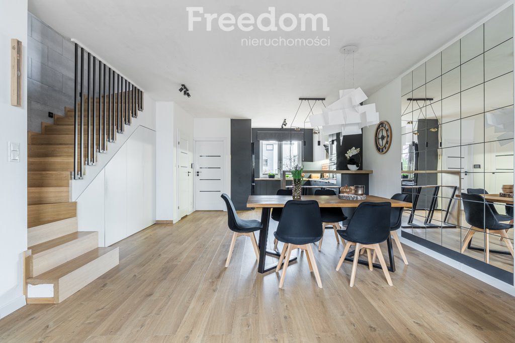 Do sprzedania przestronny dom 149 m² z garażem i tarasem w Grodzisku Grodzisk Mazowiecki, 3 Maja  149m2 Foto 1