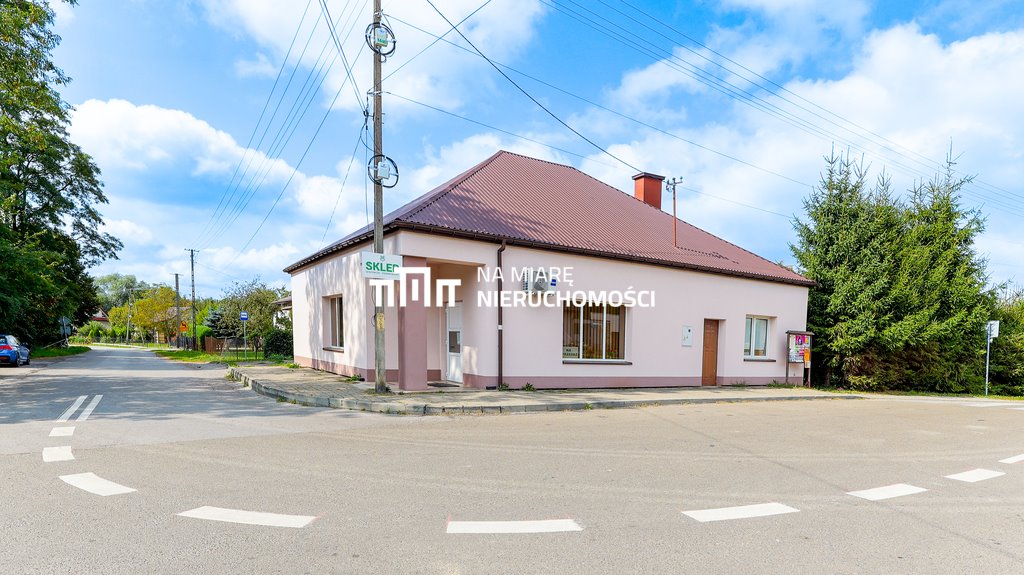 Lokal 142 m² w centrum Markuszowej, gotowy do działalności Markuszowa  142m2 Foto 1