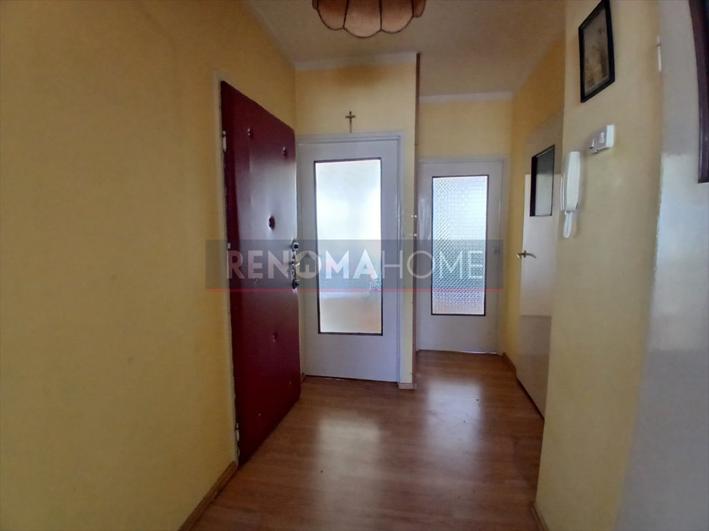 Na sprzedaż przestronne 2-pokojowe mieszkanie z balkonem w Świebodzicach Świebodzice  50m2 Foto 1