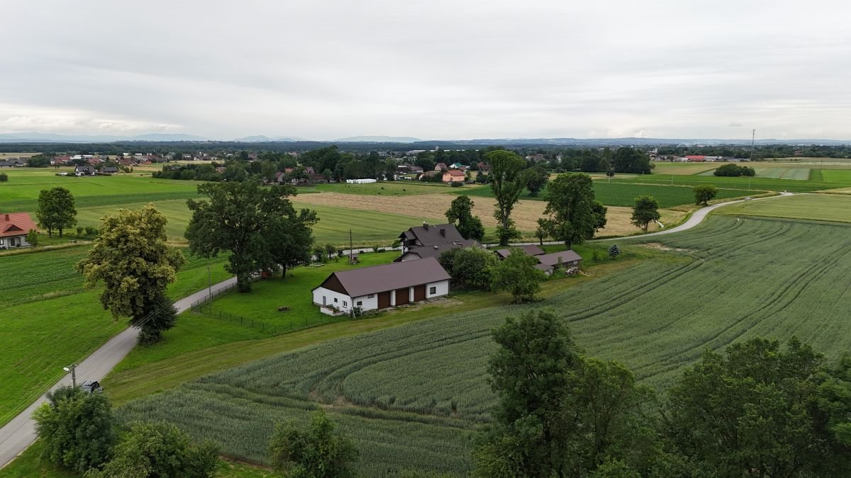 Lokal użytkowy na sprzedaż Wola Batorska  270m2 Foto 1