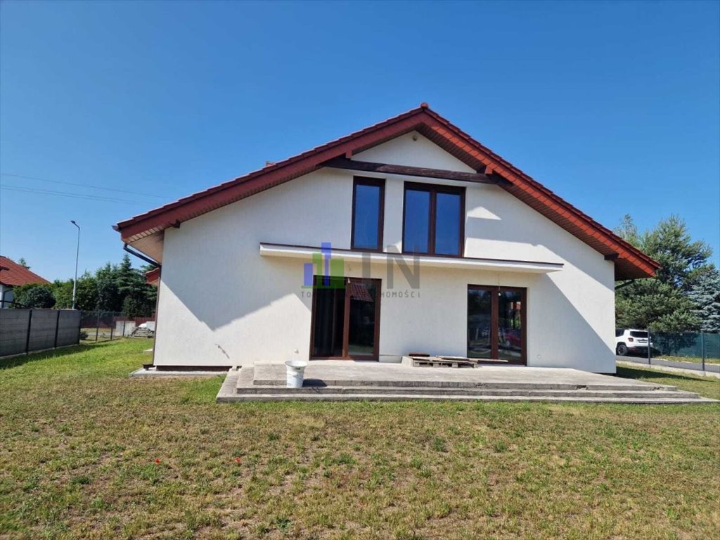 Dom wolnostojący 220 m² z garażem, ogród, taras (Chrząstawa Wielka) Chrząstawa Wielka  199m2 Foto 1