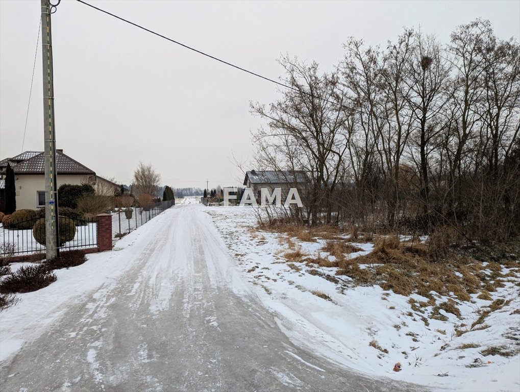 Działka budowlana 1164 m² z pełnym uzbrojeniem i nowymi domami Choceń  1 164m2 Foto 1