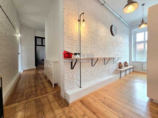 Mieszkanie dwupokojowe na sprzedaż Świdnica  76m2 Foto 1