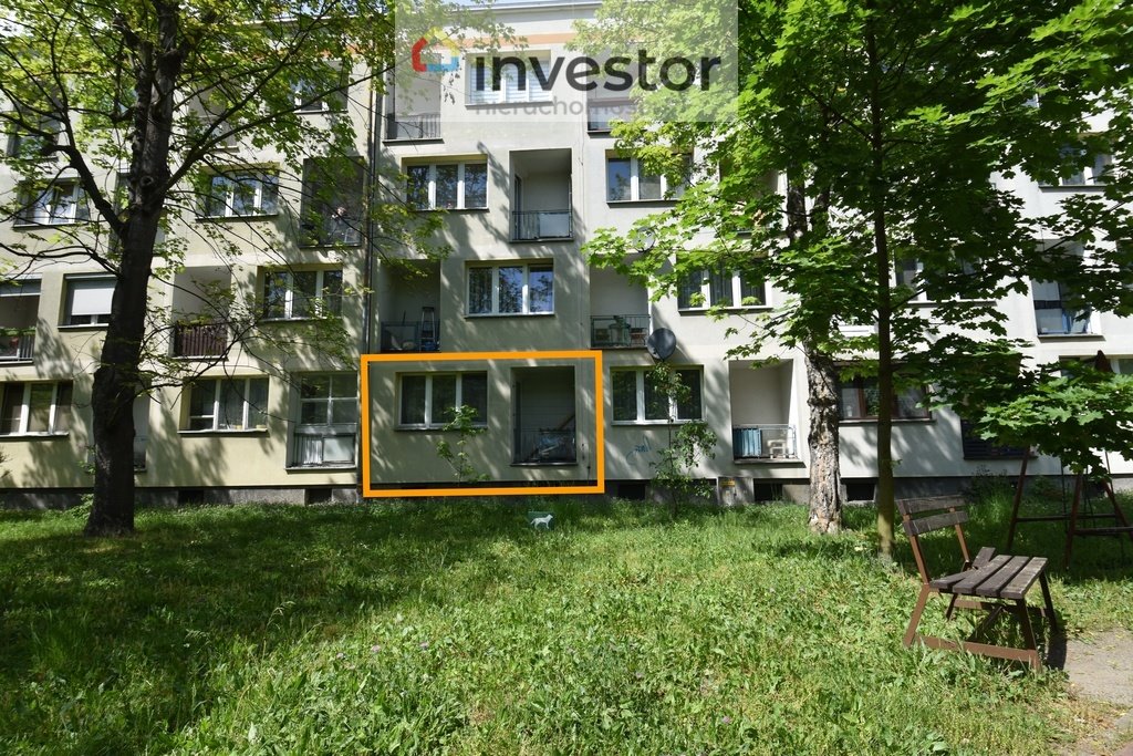 Mieszkanie dwupokojowe na sprzedaż Kędzierzyn-Koźle, 1 Maja  50m2 Foto 1