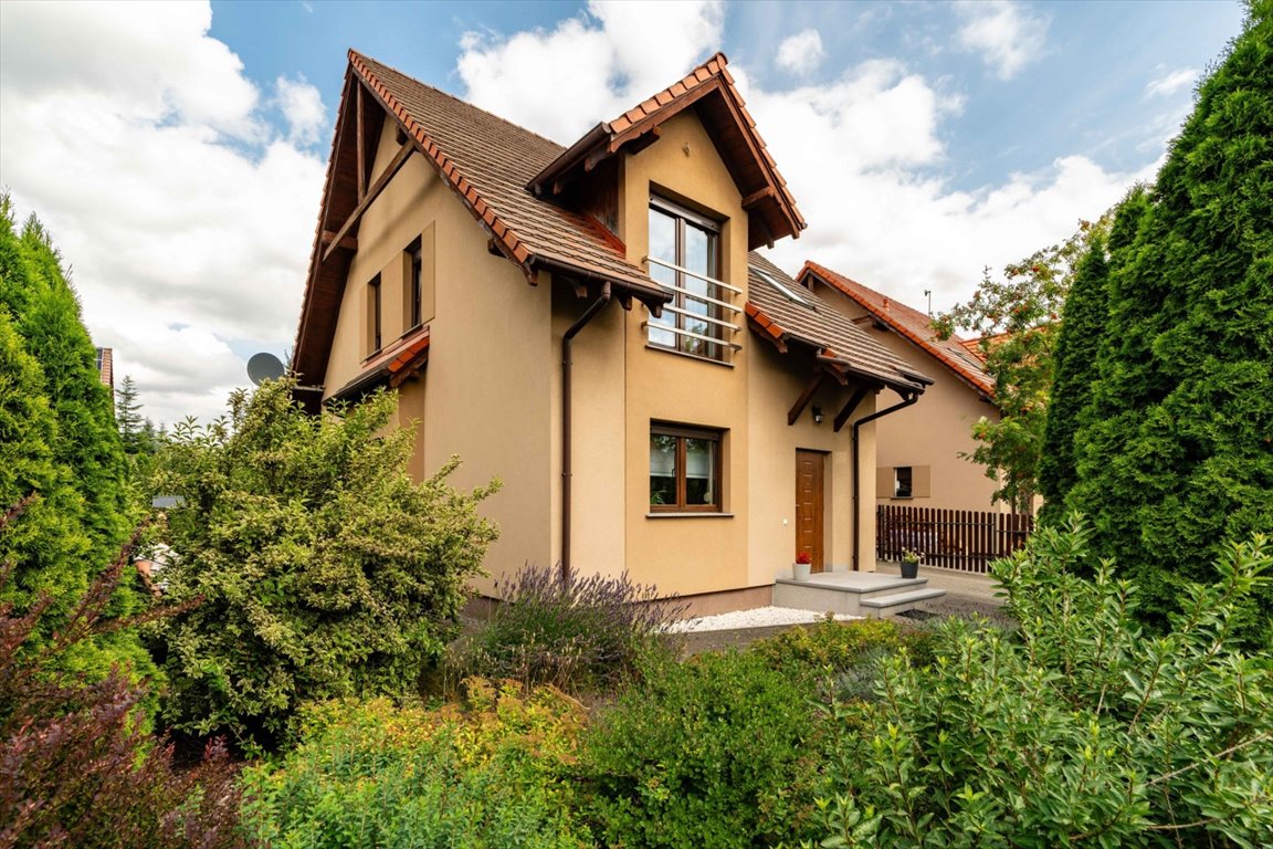 Zapraszam do obejrzenia domu 147 m² z ogrodem w Czapurach Czapury, Borówkowa 19  147m2 Foto 1