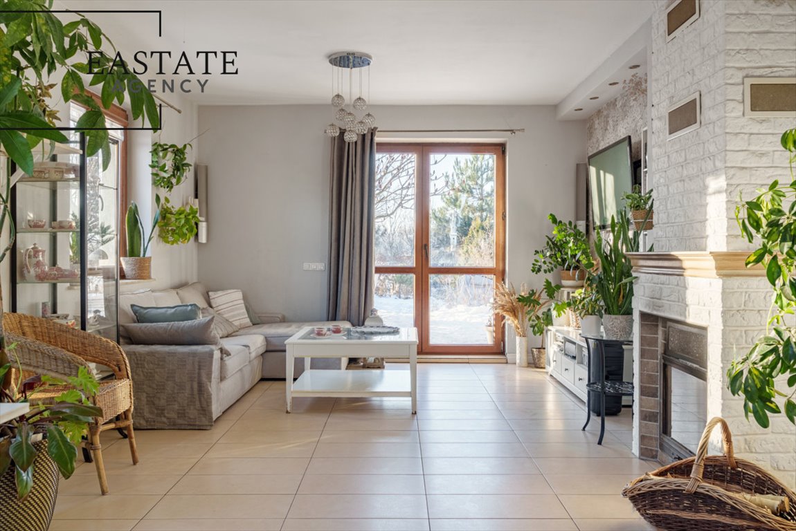 Przestronny dom 182 m² z ogrodem, garażem i potencjałem Wola Mrokowska  182m2 Foto 1