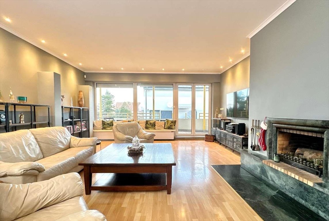 Sprzedam luksusowe 158 m² z kominkiem i tarasem w Poznaniu Poznań, Grunwald, Nowosolska 21  158m2 Foto 1