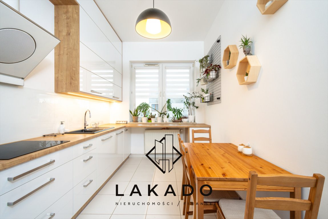 Przestronne 3 pokoje w wysokim sufitem, gotowe do aranżacji Kraków, Podgórze Duchackie, Walerego Sławka  61m2 Foto 1