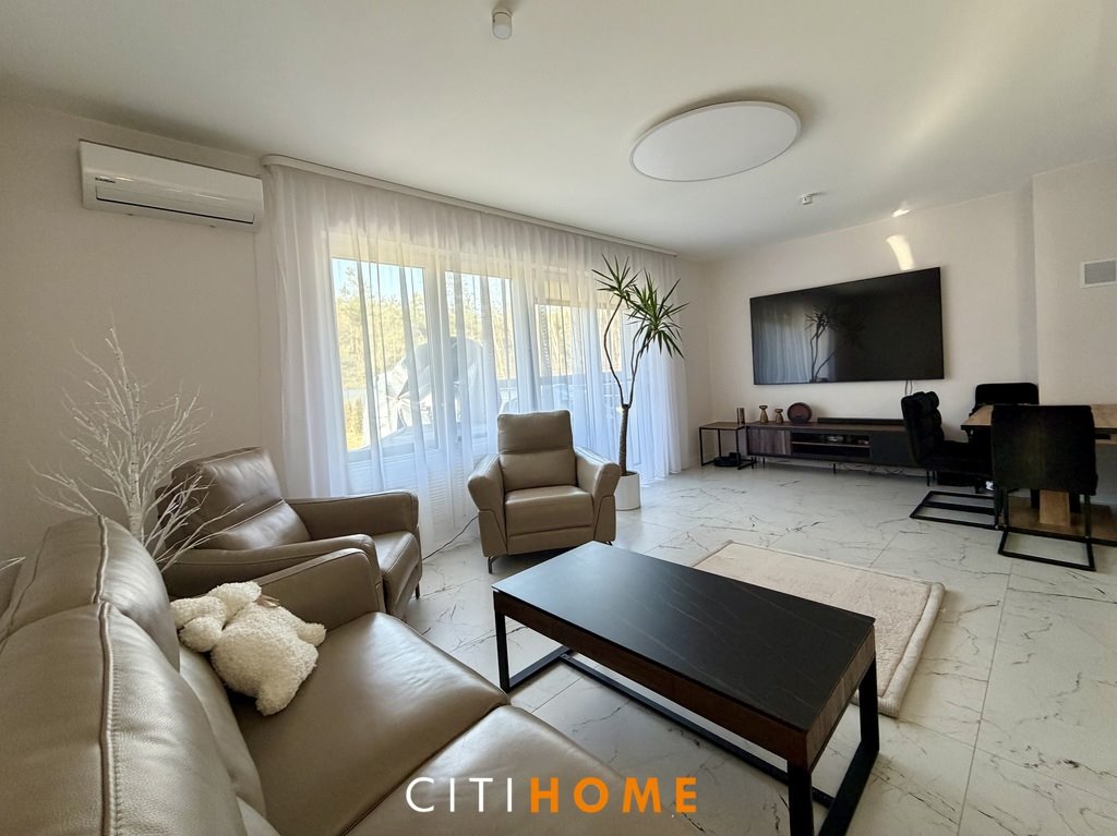 Nowoczesny dom 150 m2 z ogródkiem, klimatyzacją i garażem Sobienie Biskupie  150m2 Foto 1