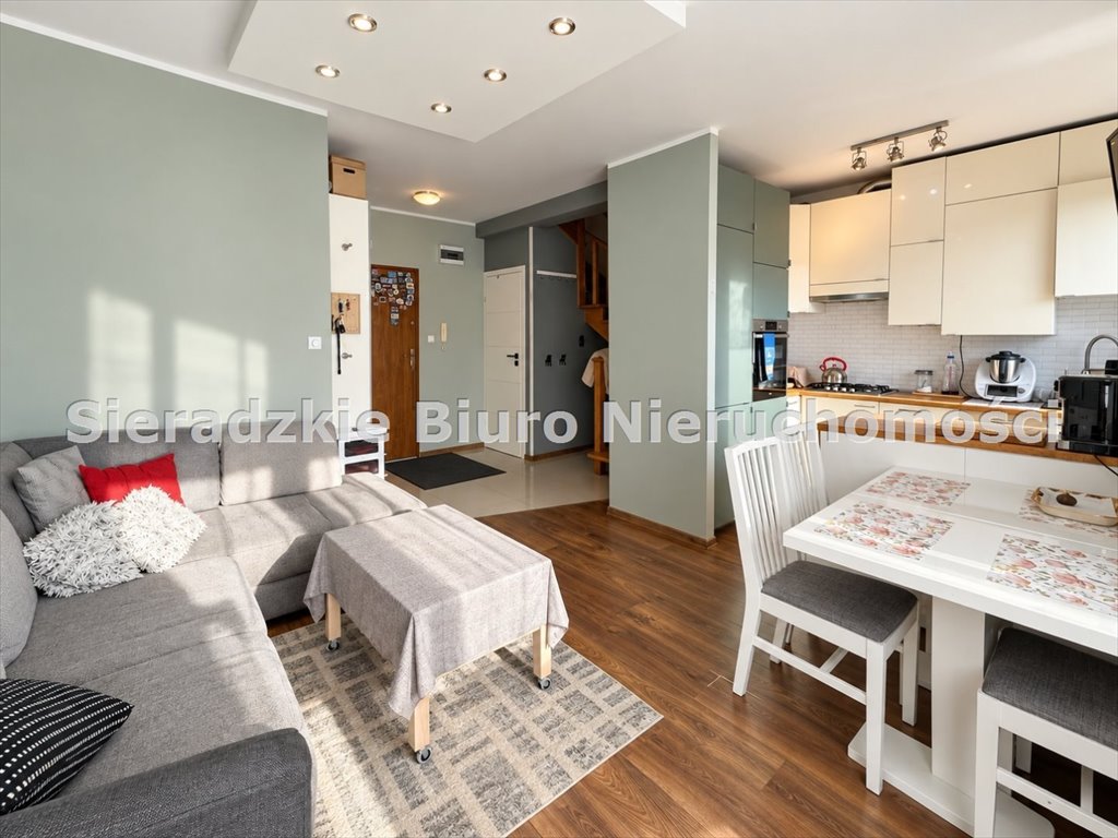 Do sprzedania przestronne dwupoziomowe mieszkanie 79,53 m² w Sieradzu Sieradz  80m2 Foto 1