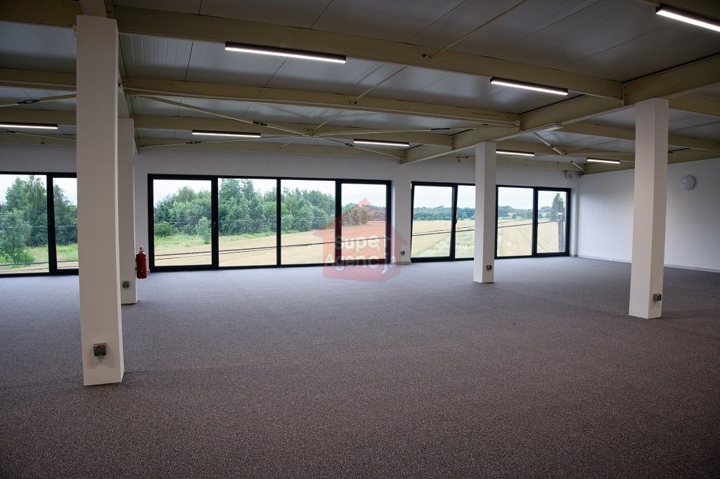 Nowoczesny lokal 260 m2 z witrynami, klimatyzacją i parkingiem Liszki, Liszki, Liszki, Liszki  260m2 Foto 1