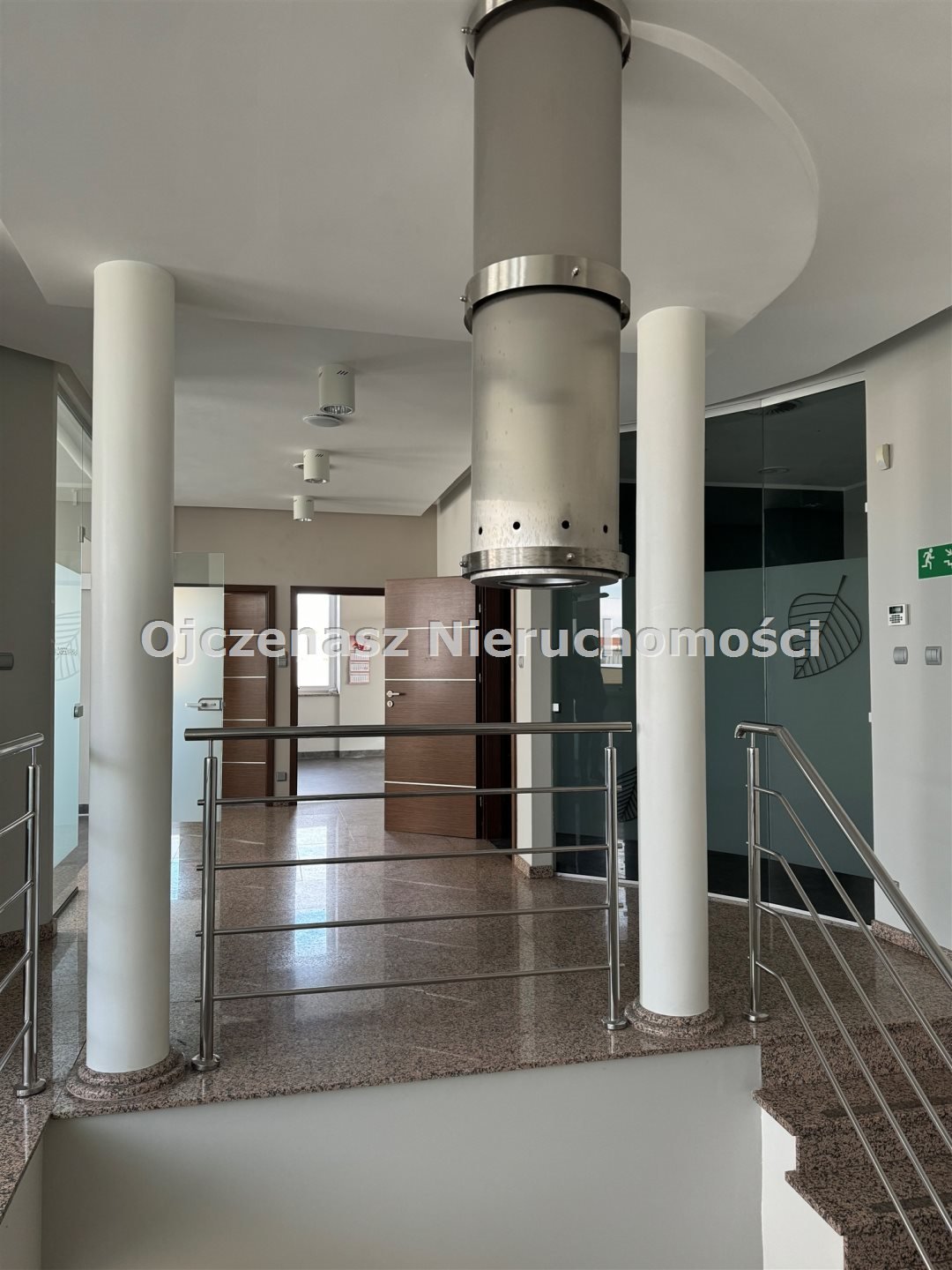 Nowoczesny lokal 150 m² z parkingiem, klimatyzacją i wysokim standardem Bydgoszcz, Bartodzieje  150m2 Foto 1