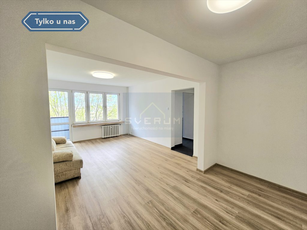 Mieszkanie po remoncie z balkonem i piwnicą w Tysiącleciu Częstochowa, Tysiąclecie  53m2 Foto 1