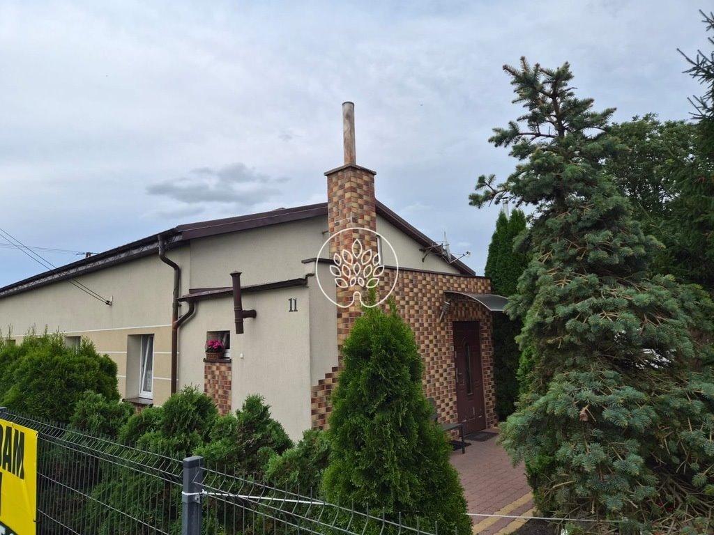 Polecam dom 60 m² z dużym ogrodem i 3 garażami w Wielowsi Wielowieś  60m2 Foto 1