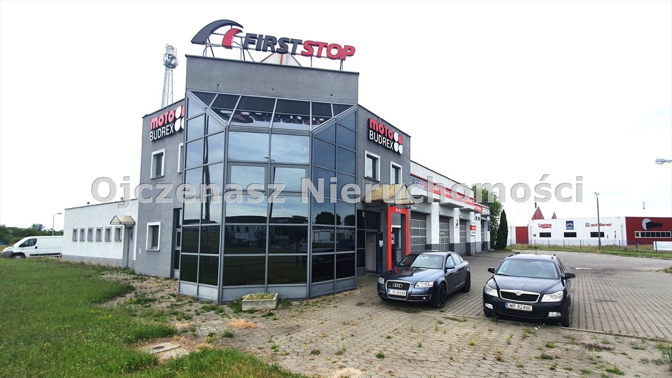 Polecam obiekt inwestycyjny 993 m² z halą i myjnią w Inowrocławiu Inowrocław, Rąbin  993m2 Foto 1