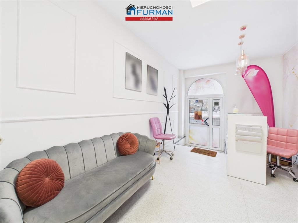 Lokal usługowy z wejściem z ulicy, 69,64 m2, Piła Piła, Zamość  70m2 Foto 1