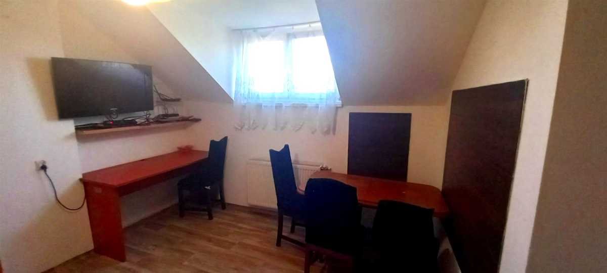 Mieszkanie czteropokojowe  na sprzedaż Legnica  101m2 Foto 3