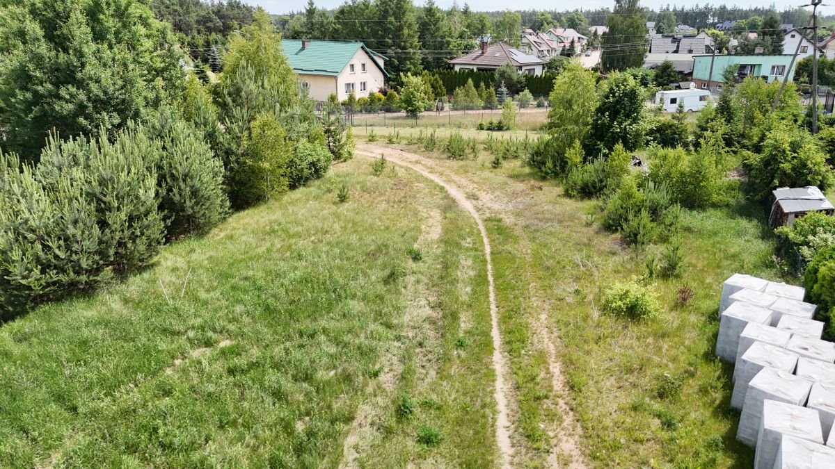 Działka budowlana 1050 m² z mediami i dostępem do drogi Bytonia, Pod Kasztanami  1 050m2 Foto 1