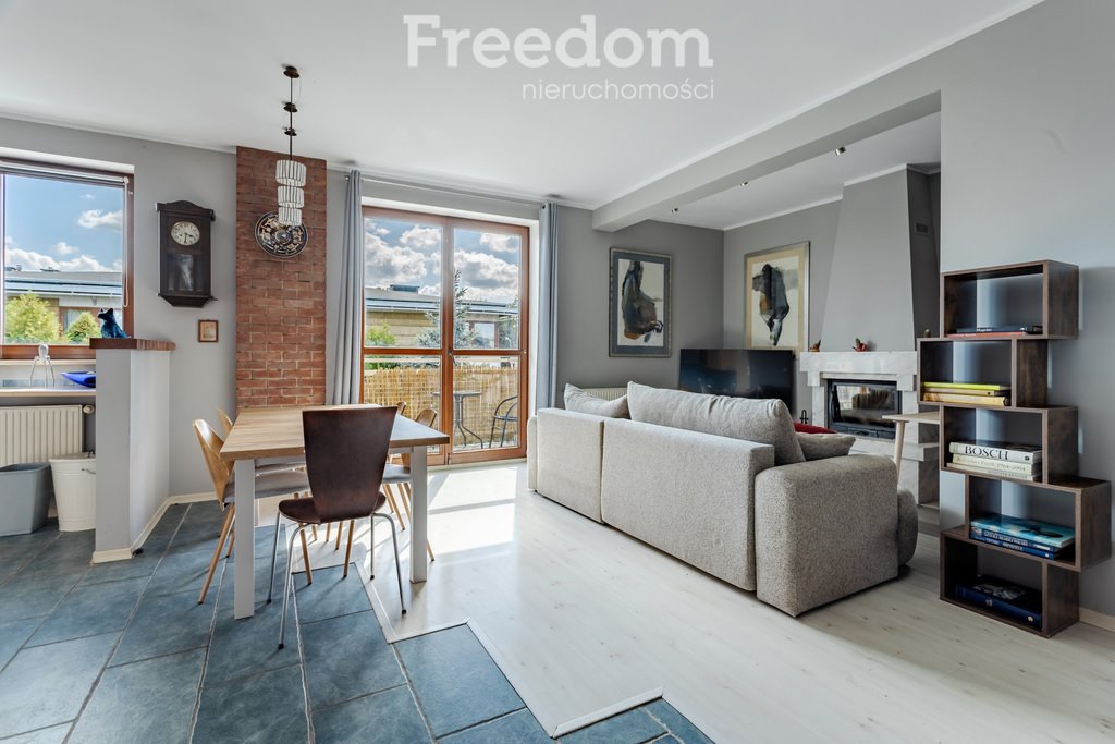 Mieszkanie trzypokojowe na sprzedaż Józefosław, Magnolii  102m2 Foto 1