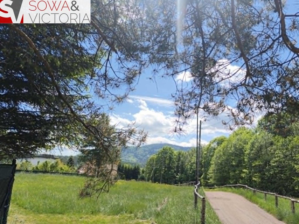 Działka pod dom w spokojnej okolicy z mediami i widokiem Boguszów-Gorce, Kuźnice Świdnickie  2 480m2 Foto 1
