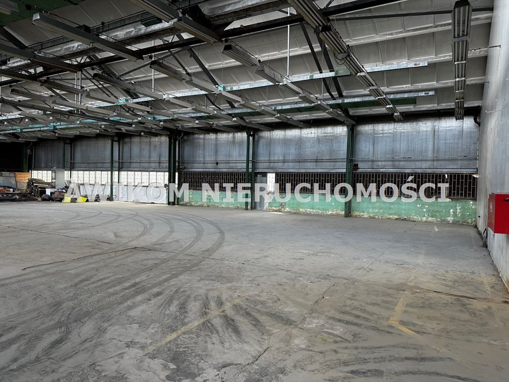 Lokal użytkowy na sprzedaż Błonie  2 300m2 Foto 2