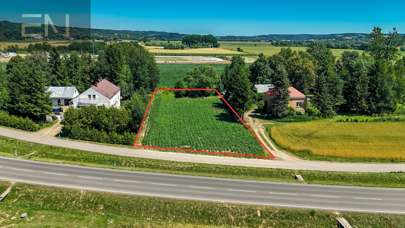 Działka budowlana na sprzedaż Dynów  1 697m2 Foto 1