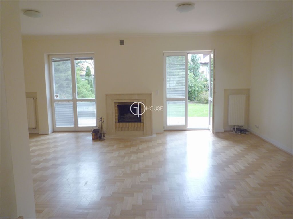 Przestronny dom 200m² z ogrodem, kominkiem i garażem Warszawa, Wilanów, Zawady  200m2 Foto 1