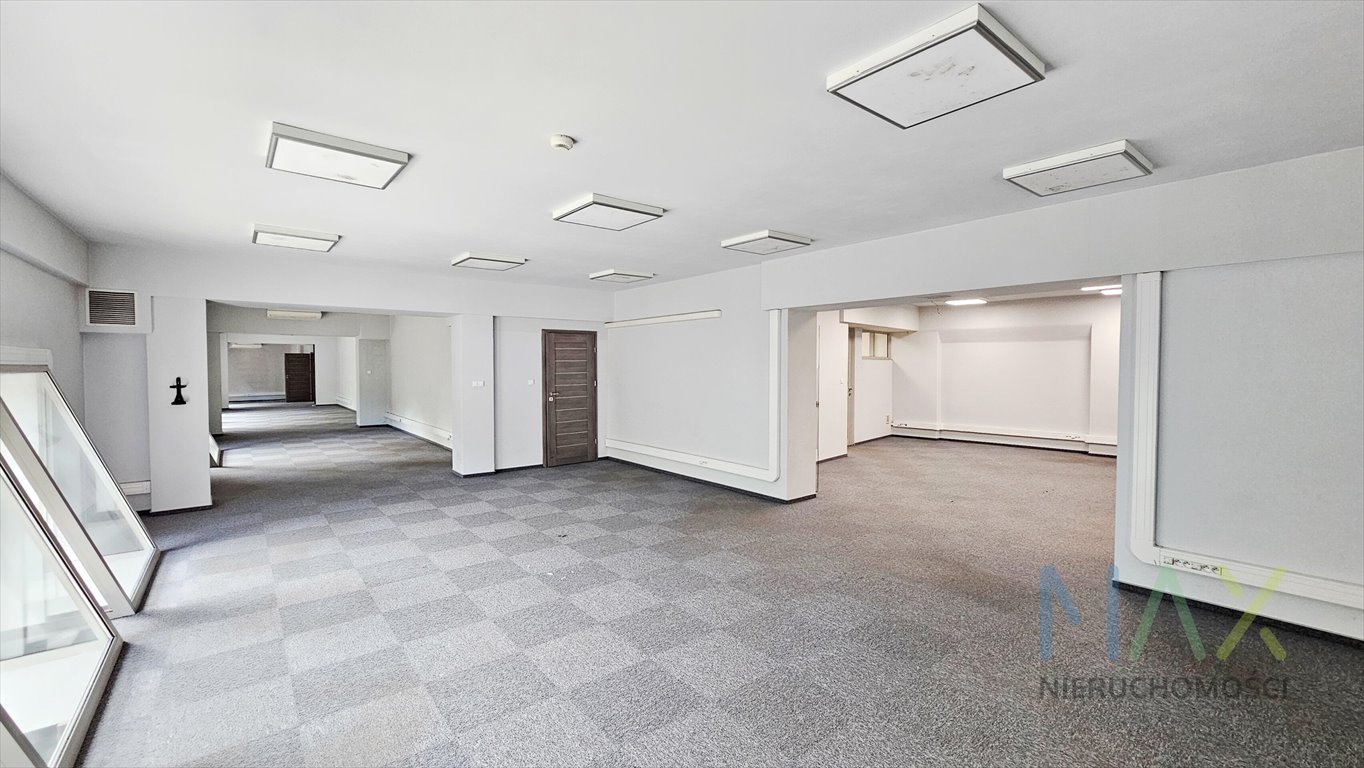 Przestronny open space z gabinetem i kuchnią, blisko Rynku Kraków, Stare Miasto, Basztowa  301m2 Foto 1